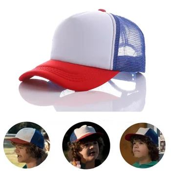 Stranger Şeyler Cosplay Kapaklar Beyzbol Örgü kamyon şoförü şapkası Kırmızı Beyaz Mavi Şapka Cosplay Sahne Ayarlanabilir Çocuklar ve Yetişkin için